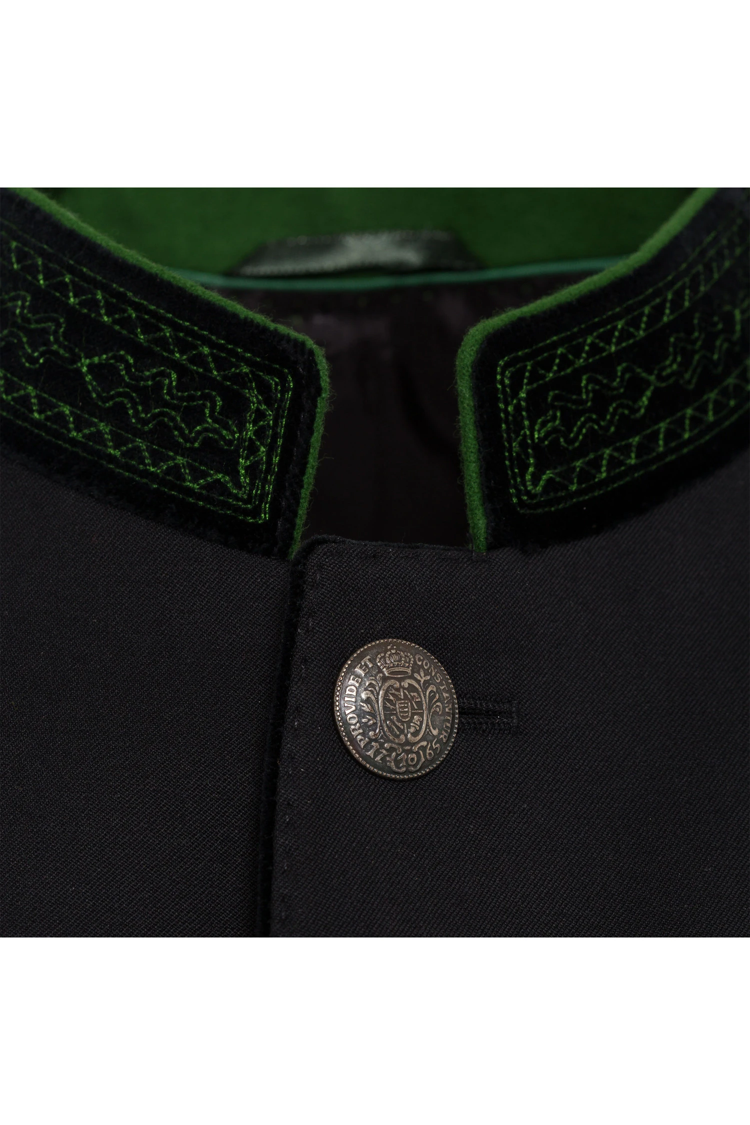 Trachtenanzug Tareka 6 Trachtenanzug Tareka – Bild 4